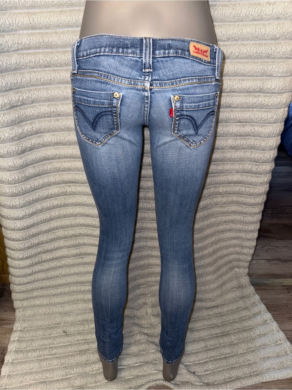Levi’s 524 Too Superlow Low Rise Jeans Size 0